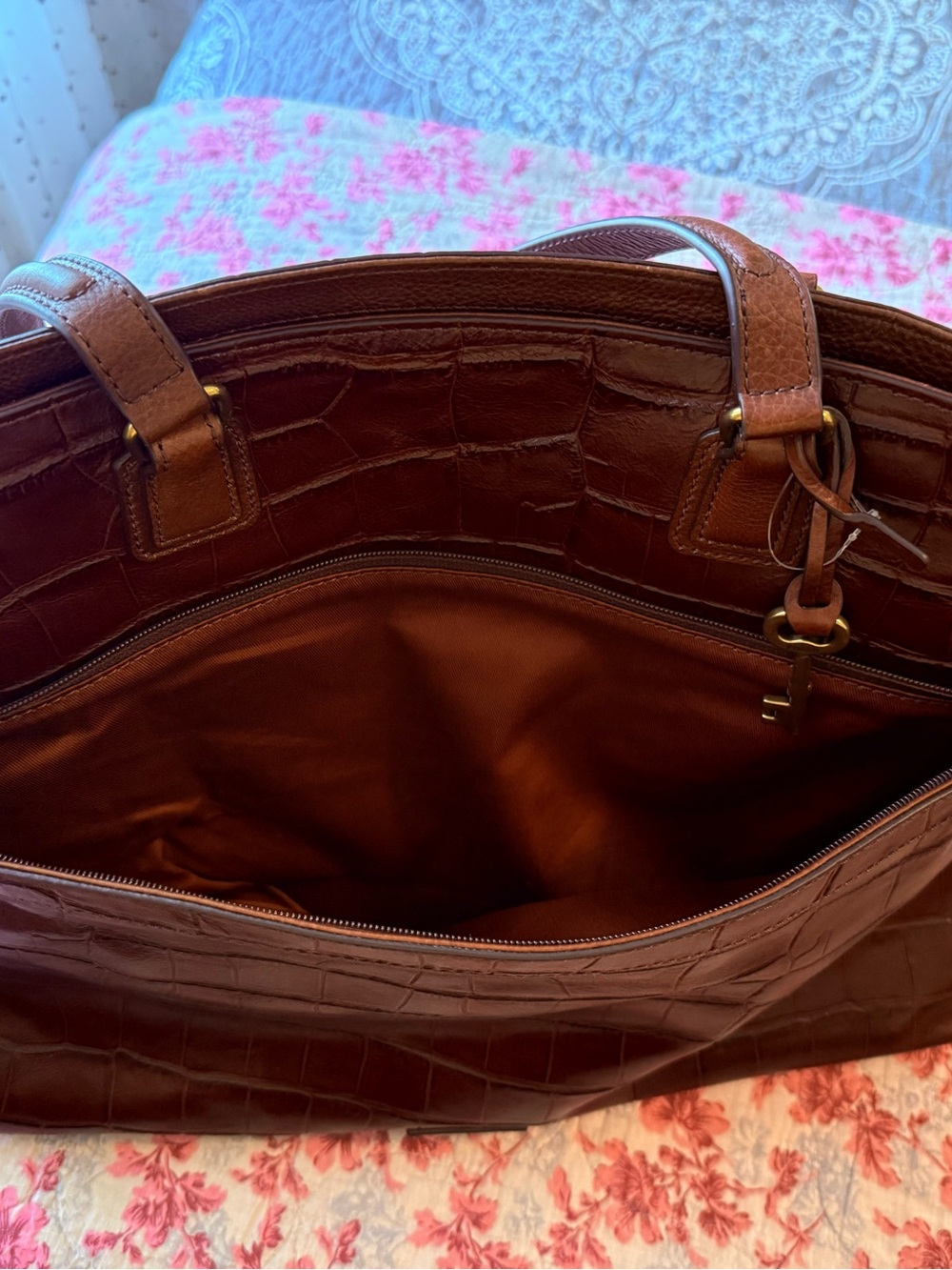Fossil Brown Croc-Embossed Leather Tote - Picture 4 of 7